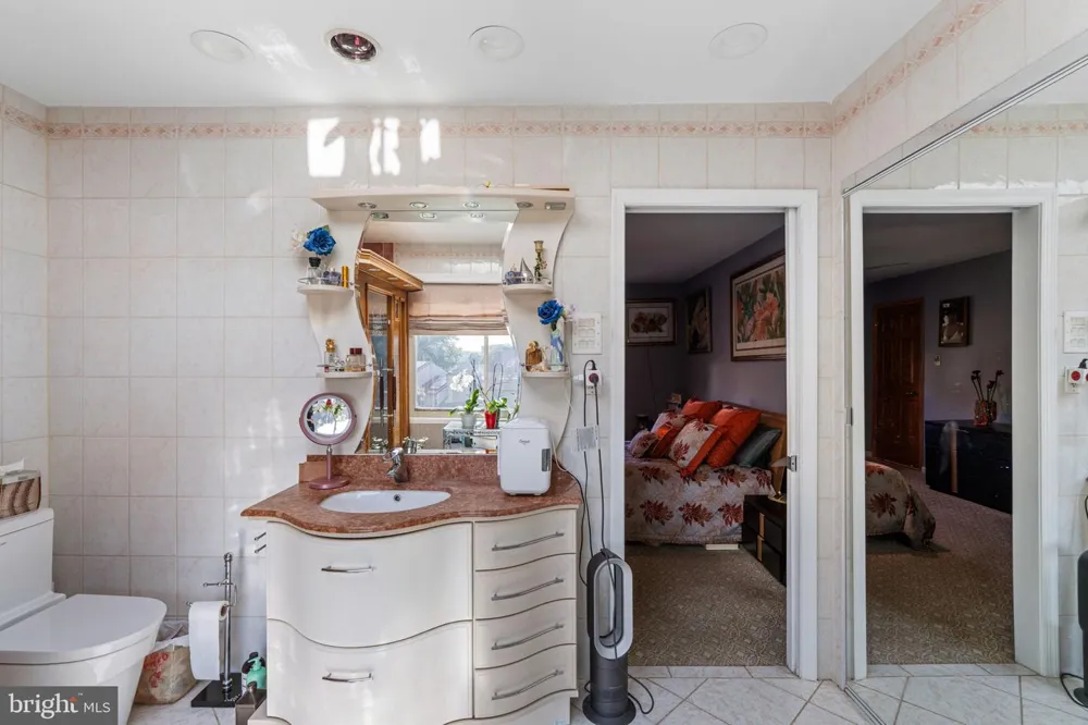 50 STARDUST DRIVE Southampton, PA 18966