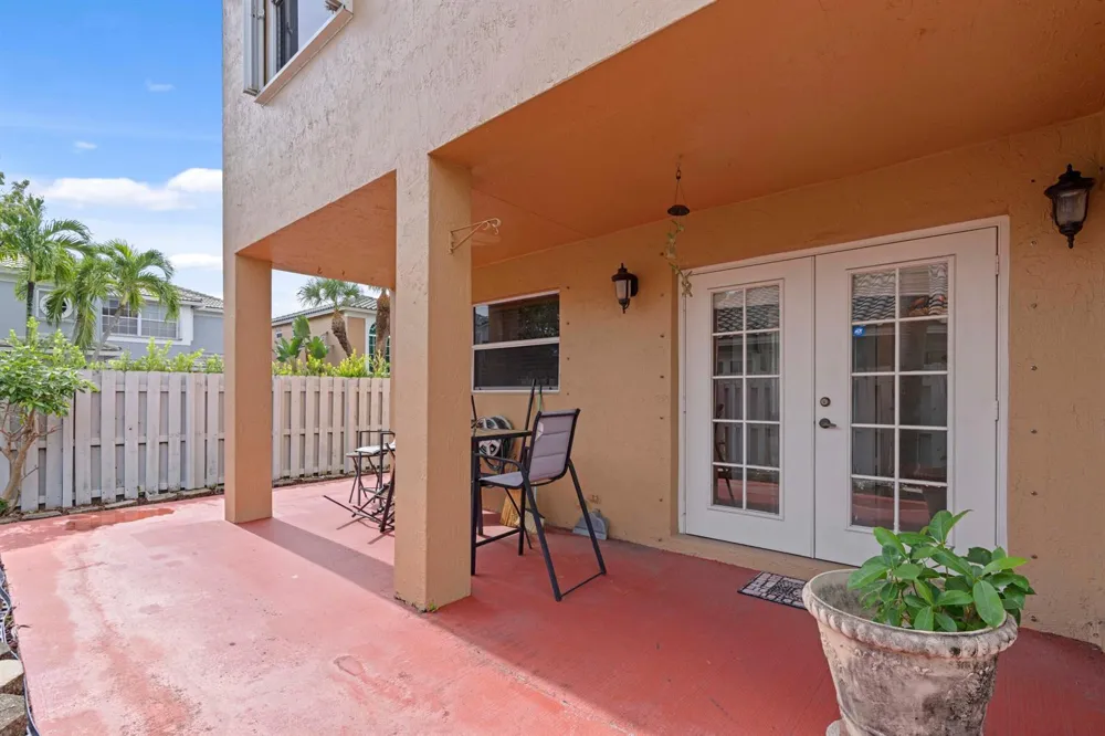 5431 NW 42nd Way Coconut Creek, FL 33073