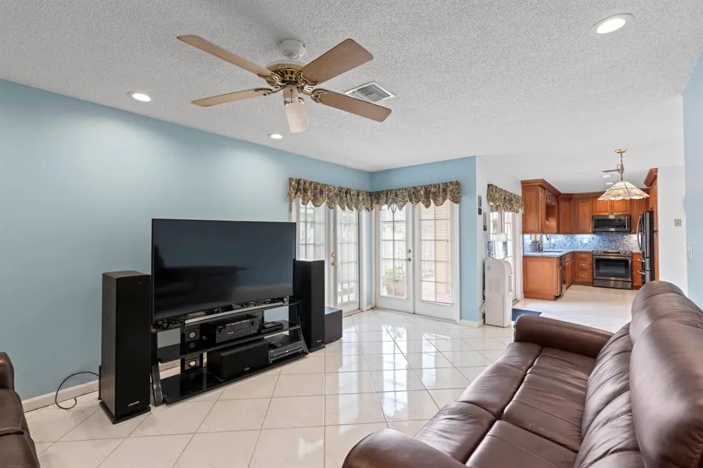 5431 NW 42nd Way Coconut Creek, FL 33073