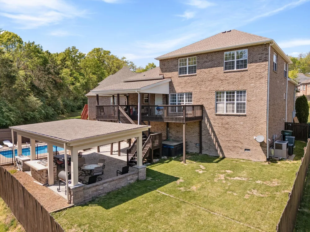 4277 October Woods Dr Antioch, TN 37013
