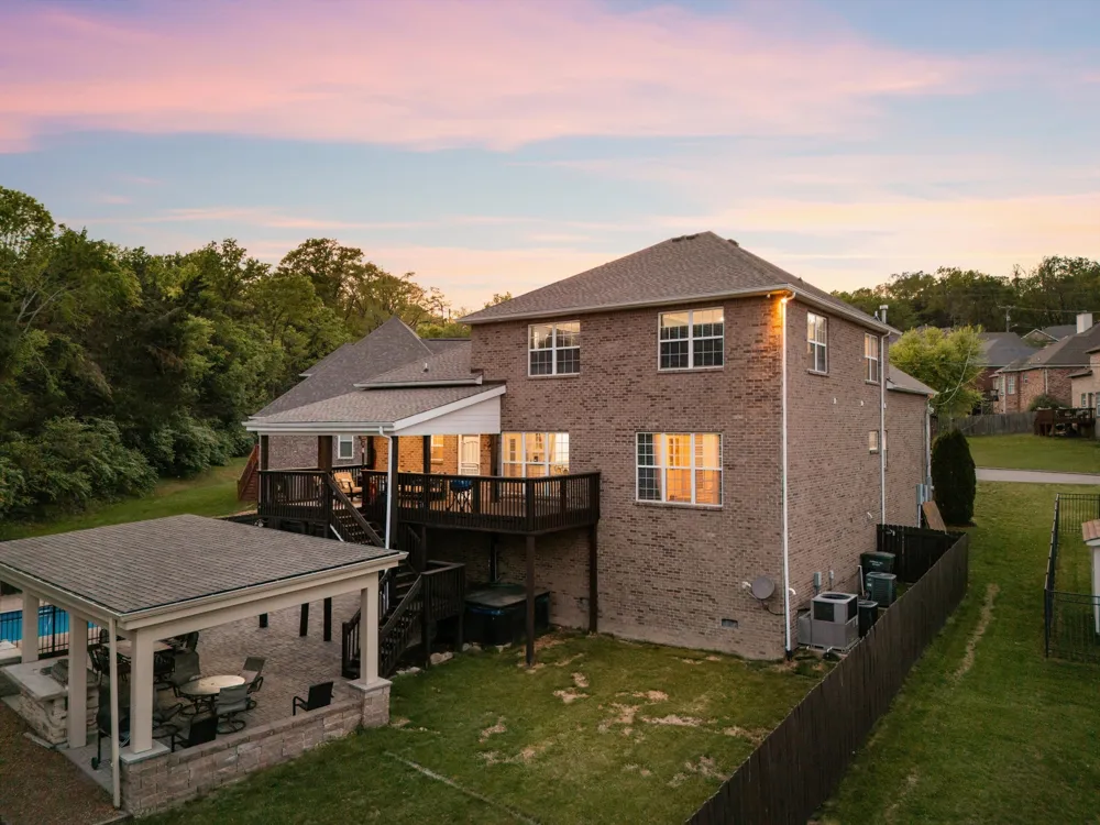 4277 October Woods Dr Antioch, TN 37013