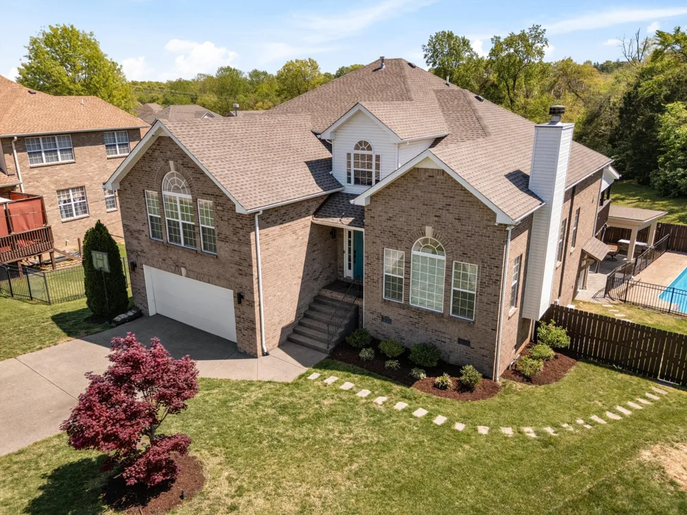 4277 October Woods Dr Antioch, TN 37013