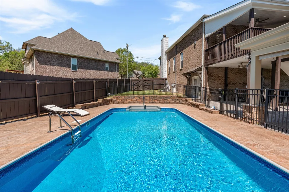 4277 October Woods Dr Antioch, TN 37013