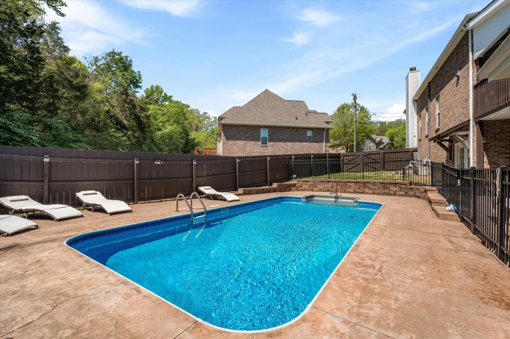 4277 October Woods Dr Antioch, TN 37013