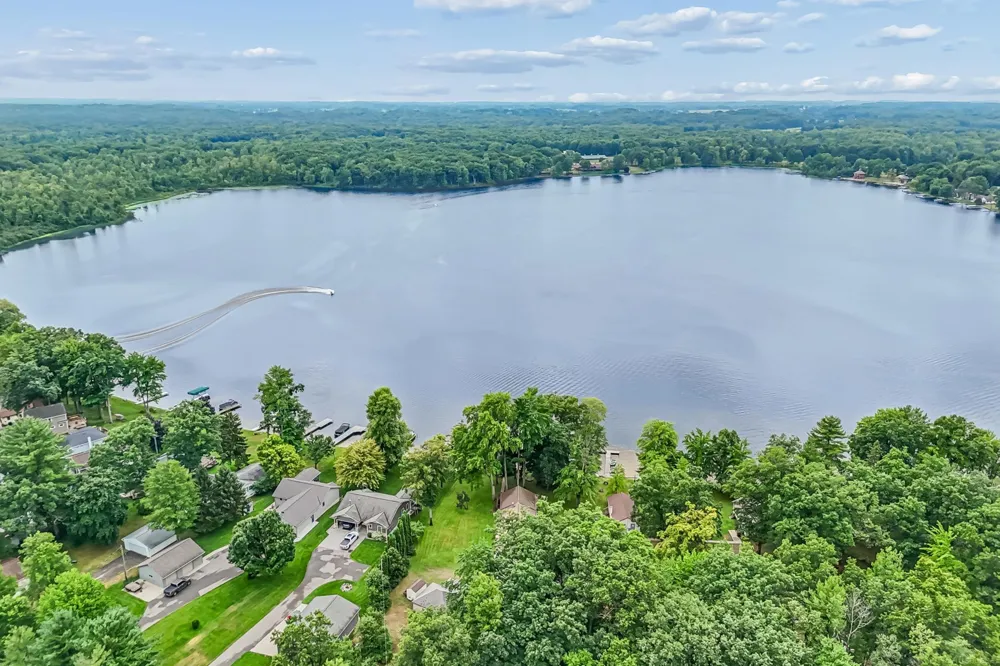 1932 W Parklane Lane Sherman Township, MI 49349