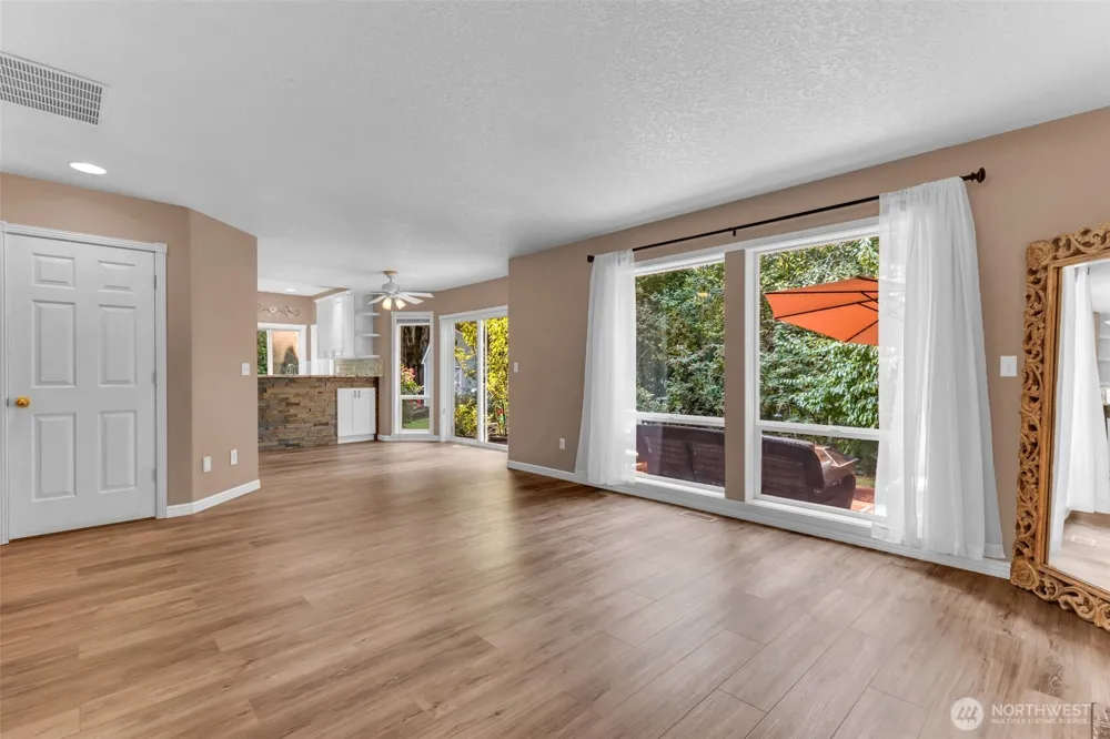 10900 NE 26th Avenue Vancouver, WA 98686