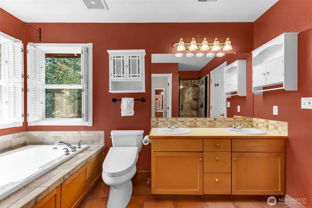 10900 NE 26th Avenue Vancouver, WA 98686