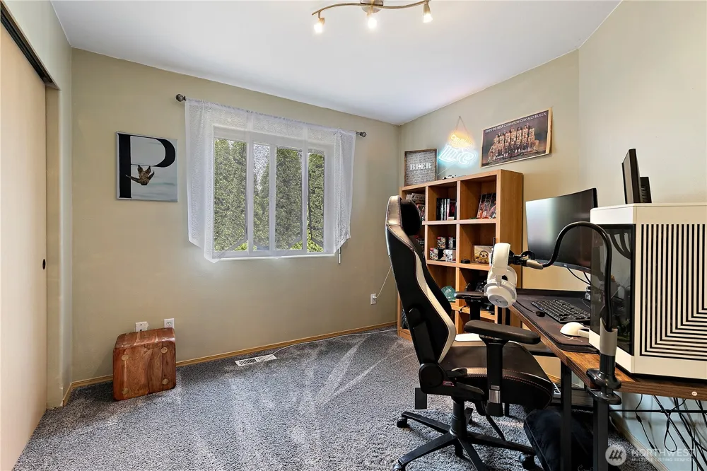 4828 College Lane SE Lacey, WA 98503