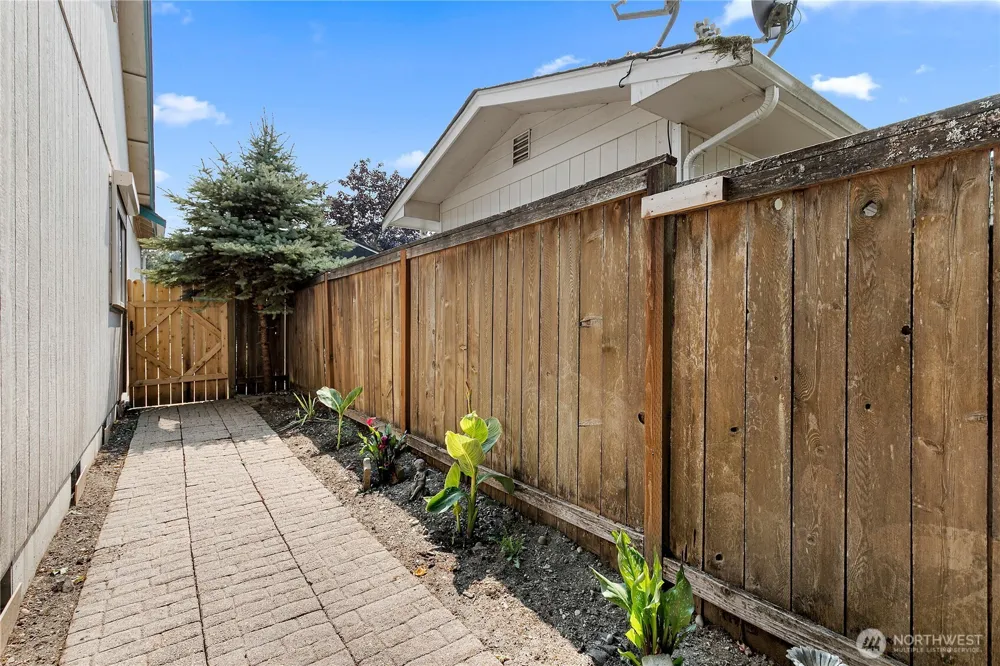 4828 College Lane SE Lacey, WA 98503