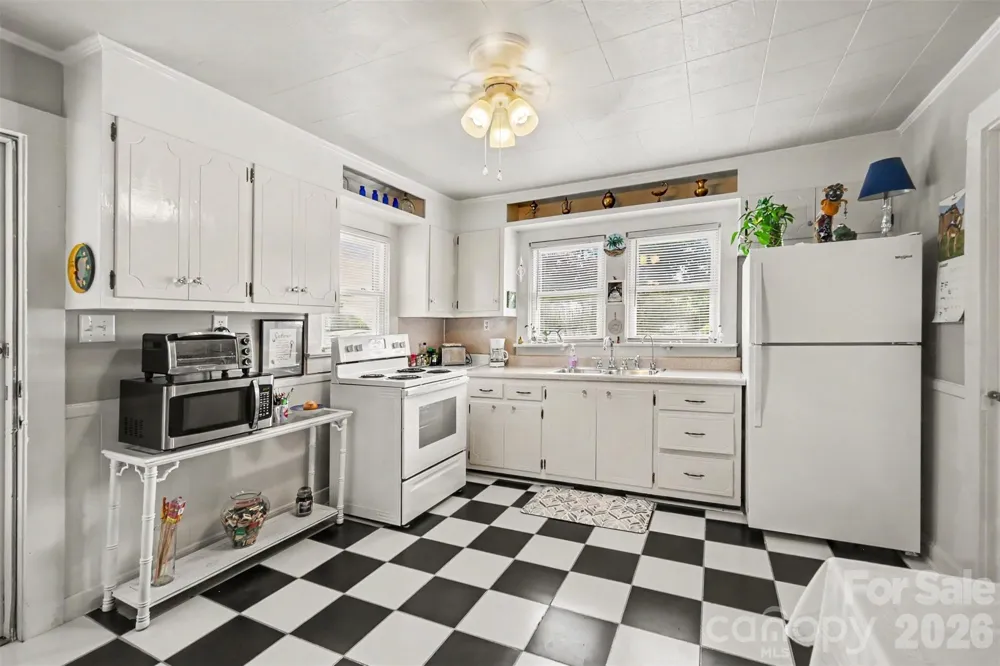 1506 S Morgan Street Shelby, NC 28152