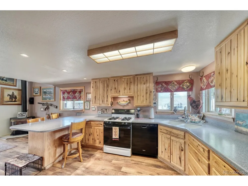 24 Lambert Road Westcliffe, CO 81252