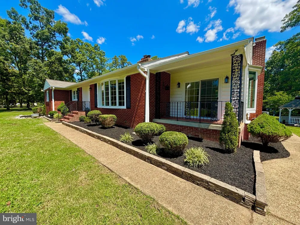 9682 CHARLES STREET La Plata, MD 20646