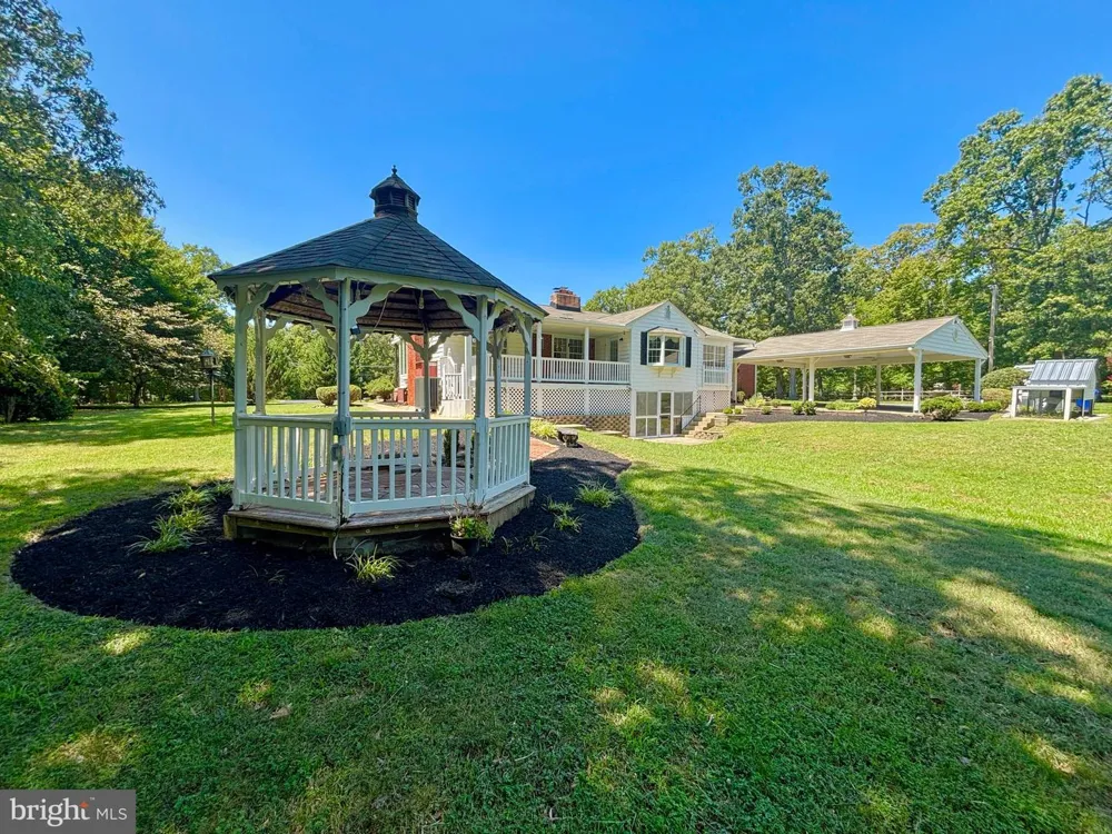 9682 CHARLES STREET La Plata, MD 20646