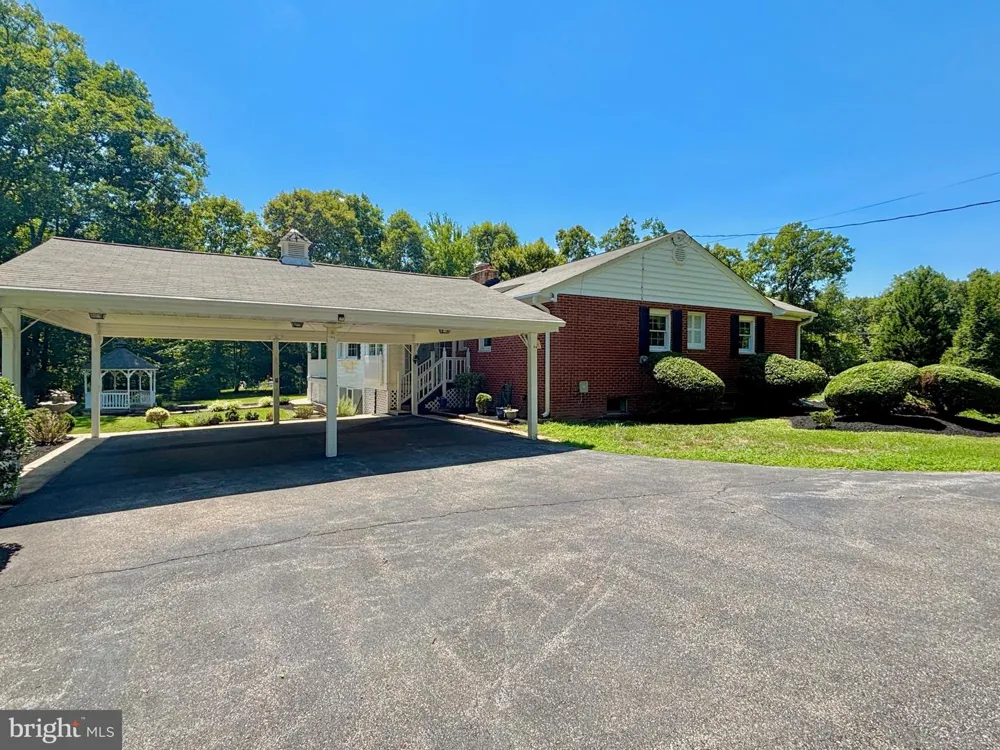 9682 CHARLES STREET La Plata, MD 20646