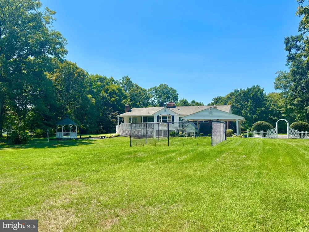 9682 CHARLES STREET La Plata, MD 20646