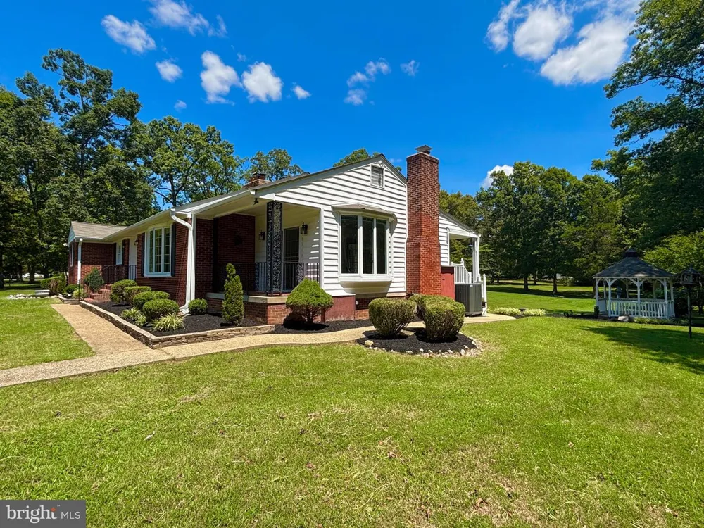 9682 CHARLES STREET La Plata, MD 20646