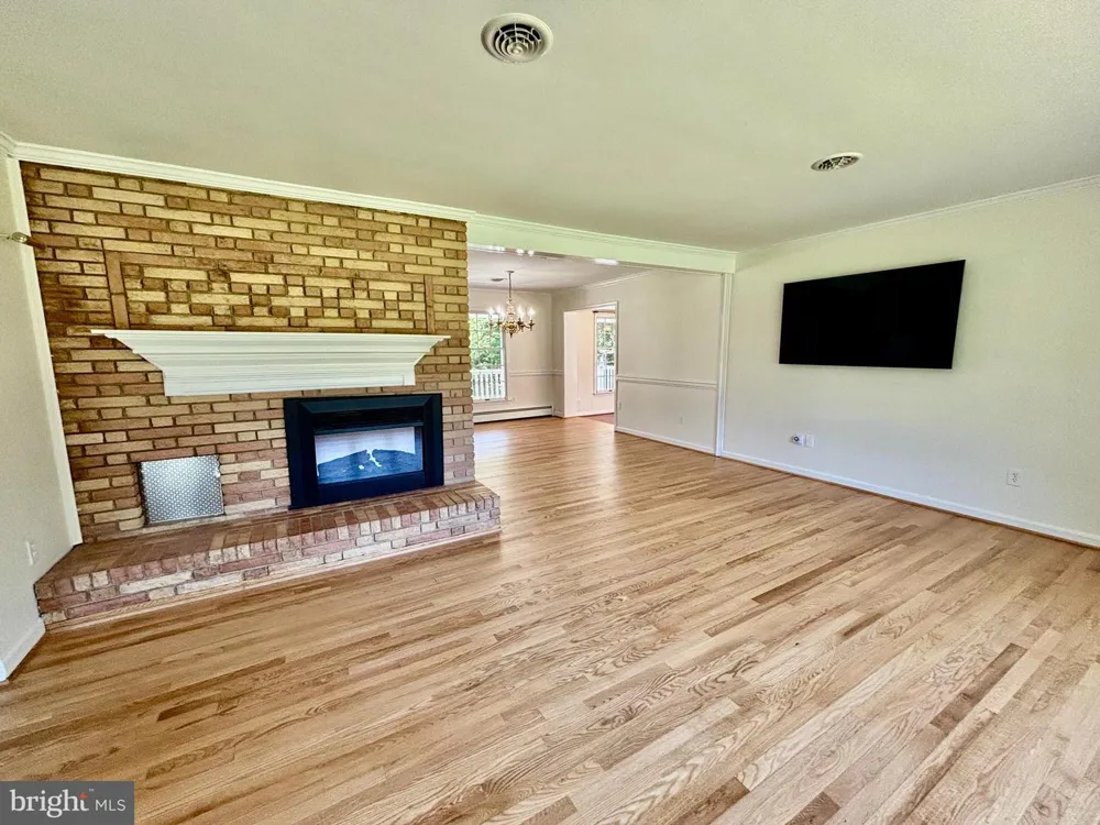 9682 CHARLES STREET La Plata, MD 20646