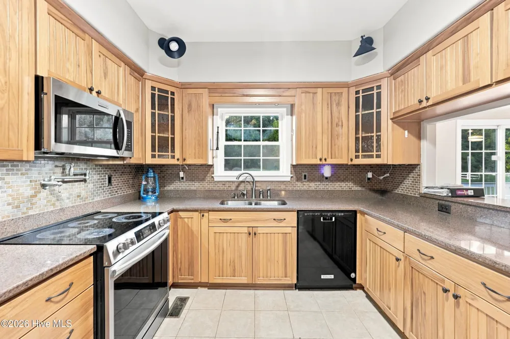 124 Bullyard Station Court Moyock, NC 27958