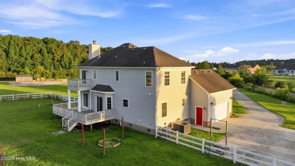 124 Bullyard Station Court Moyock, NC 27958