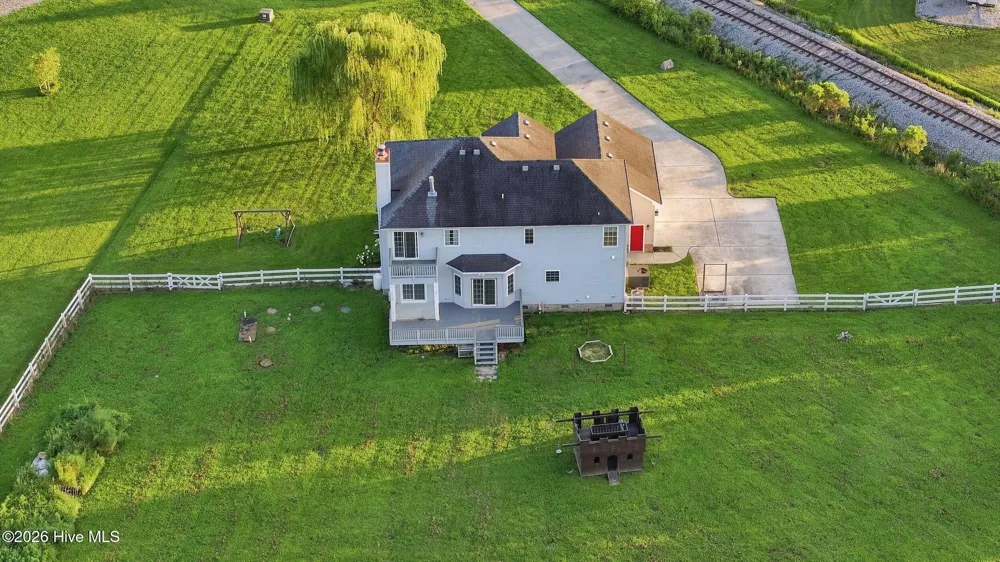 124 Bullyard Station Court Moyock, NC 27958