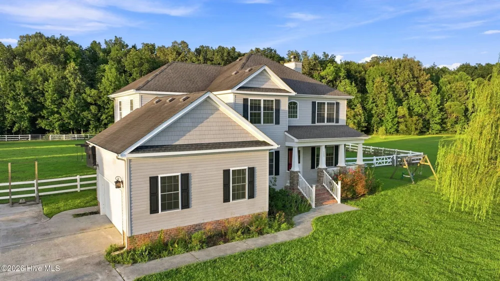 124 Bullyard Station Court Moyock, NC 27958