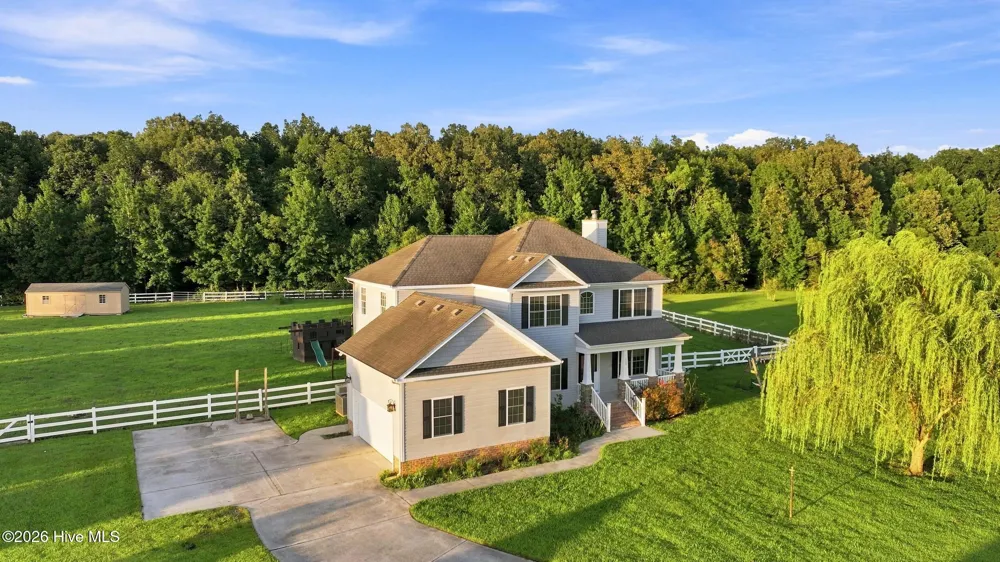 124 Bullyard Station Court Moyock, NC 27958