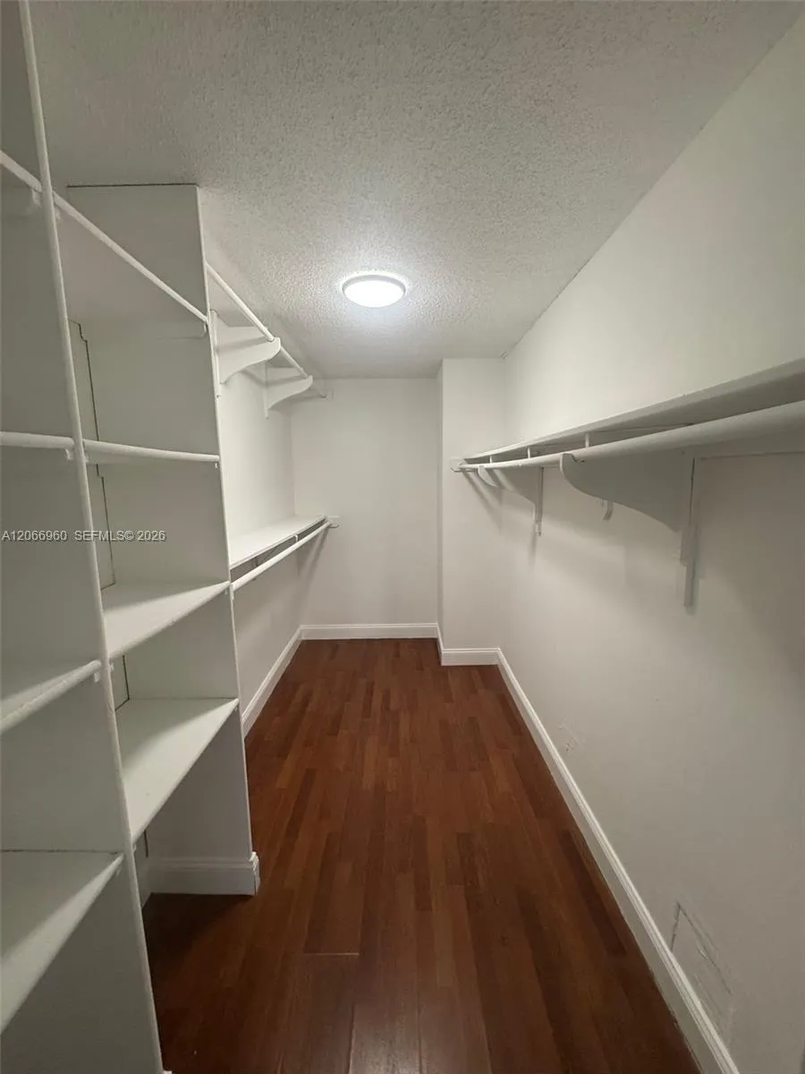 6970 NW 186th St #3-212 Hialeah, FL 33015