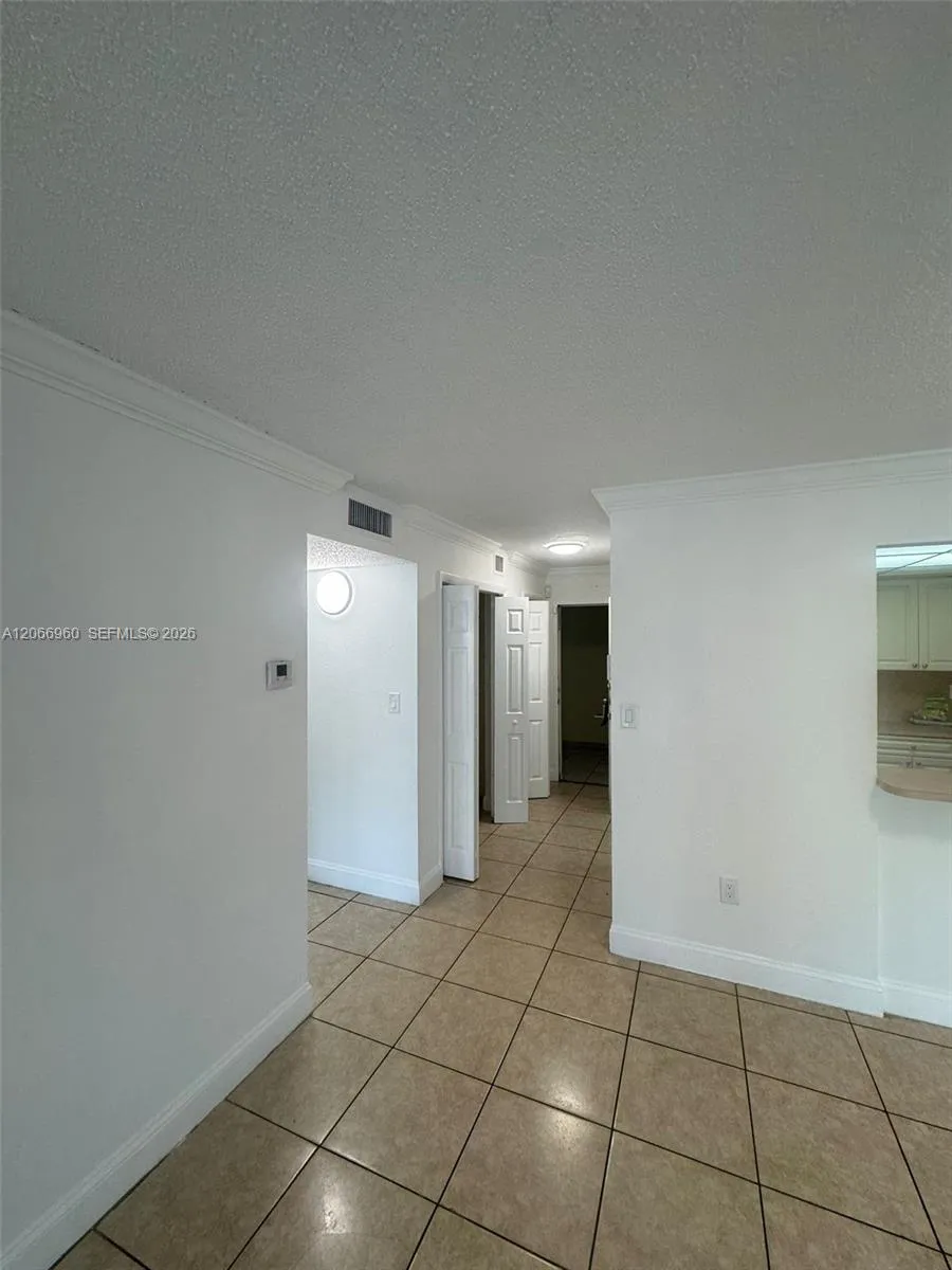 6970 NW 186th St #3-212 Hialeah, FL 33015