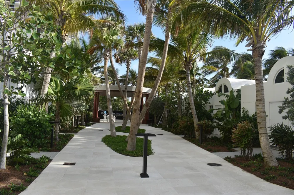 6365 Collins Ave #3804 Miami Beach, FL 33141