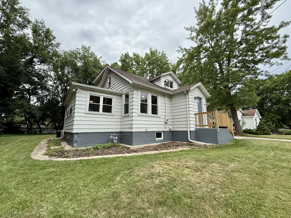 2846 Oak Street Stevensville Village, MI 49127