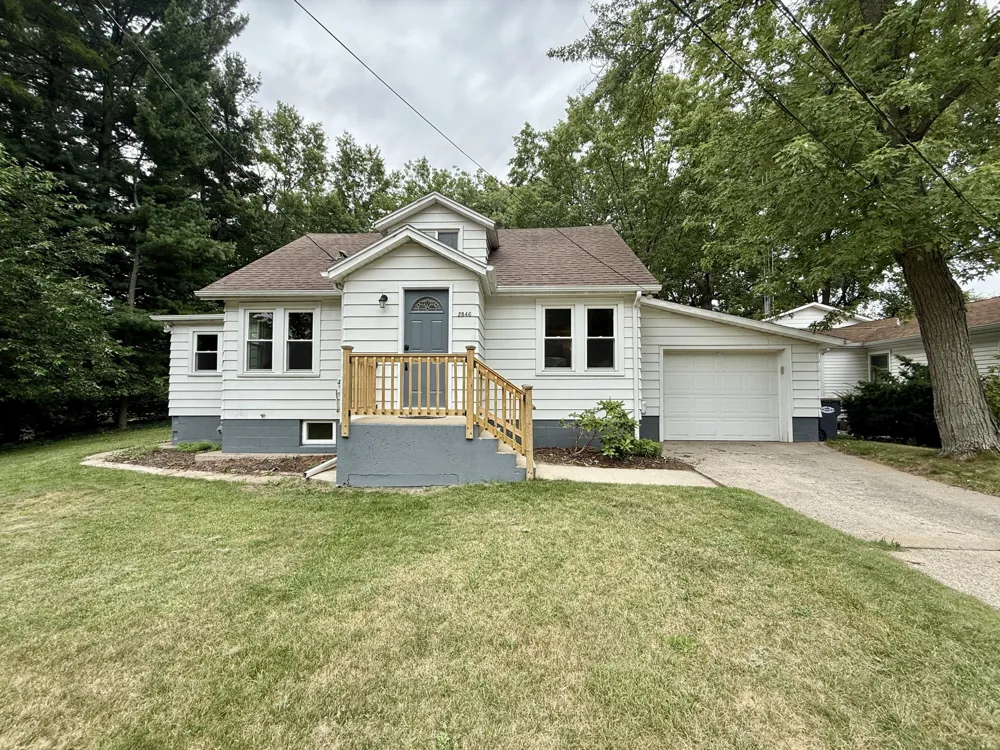 2846 Oak Street Stevensville Village, MI 49127