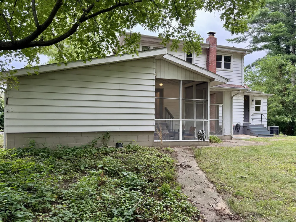2846 Oak Street Stevensville Village, MI 49127