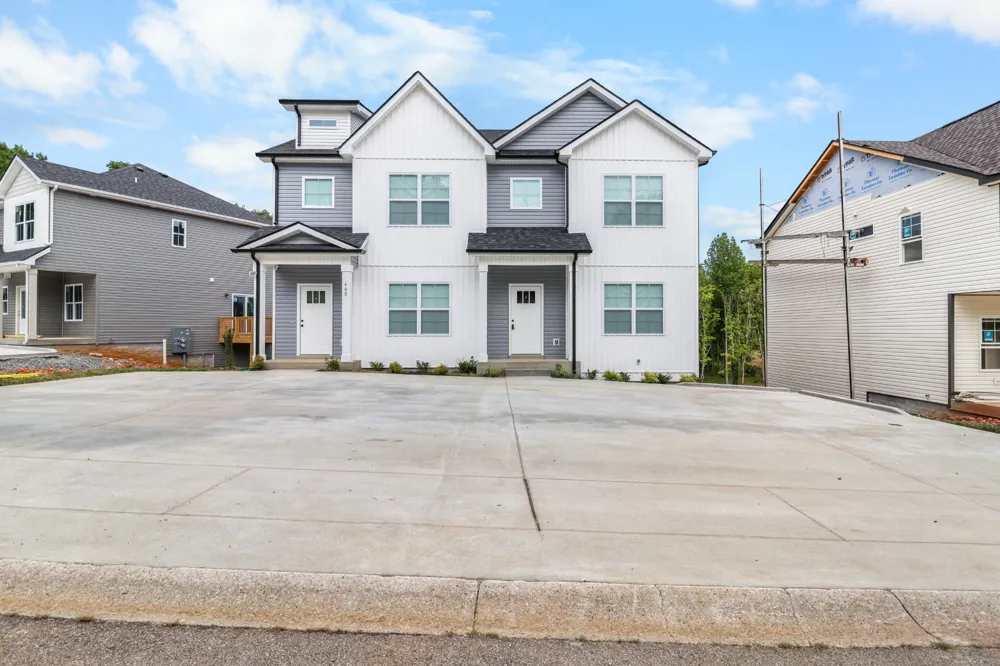409 Cook Dr #B Clarksville, TN 37042