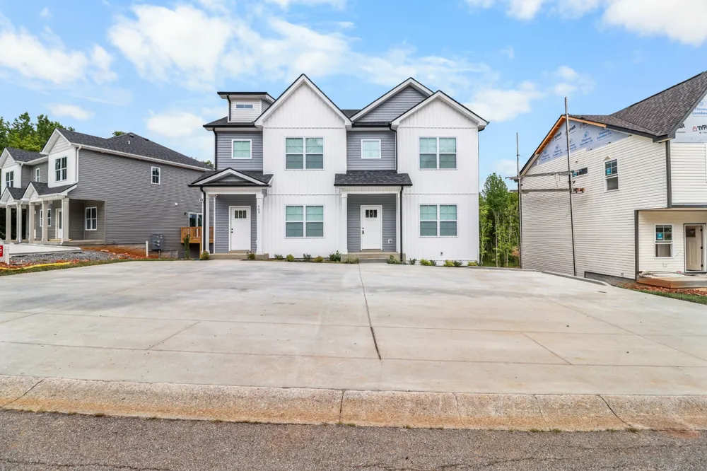 409 Cook Dr #B Clarksville, TN 37042