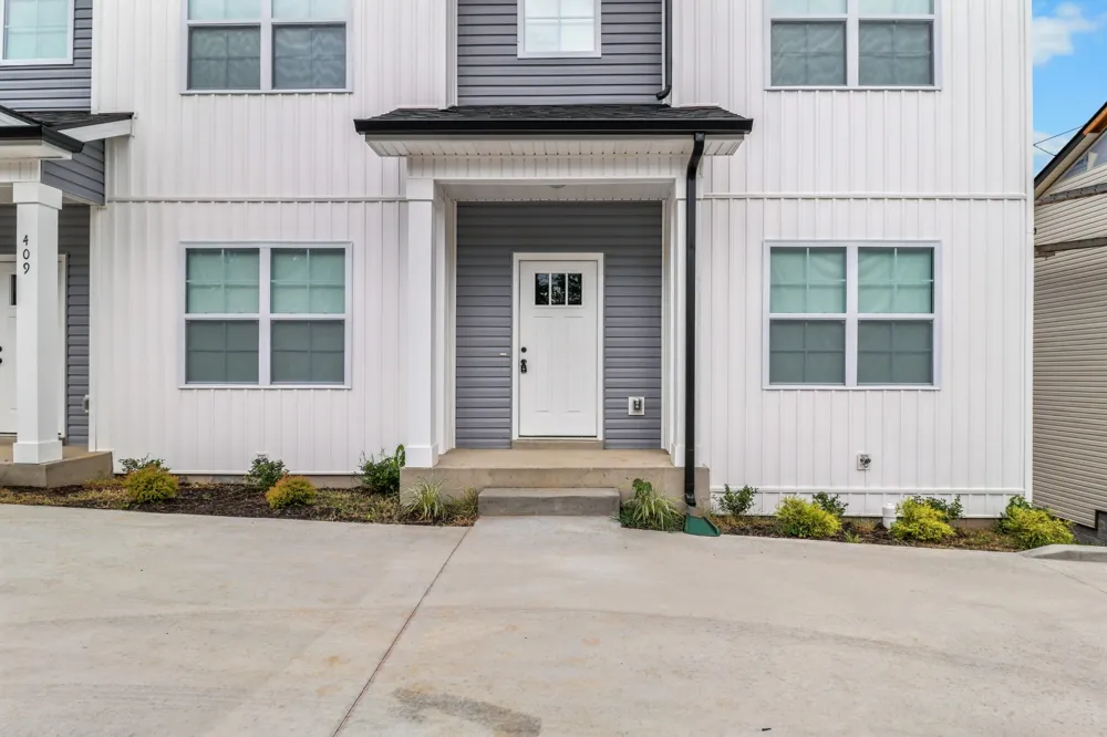 409 Cook Dr #B Clarksville, TN 37042