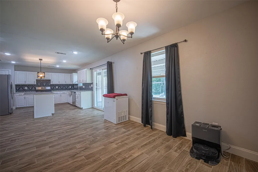 611 S Dallas Street Palmer, TX 75152
