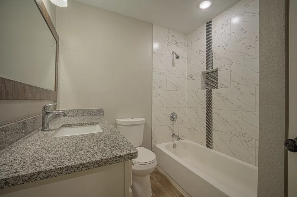 611 S Dallas Street Palmer, TX 75152