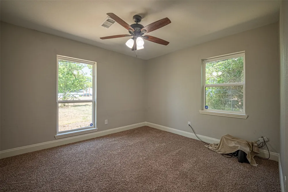 611 S Dallas Street Palmer, TX 75152