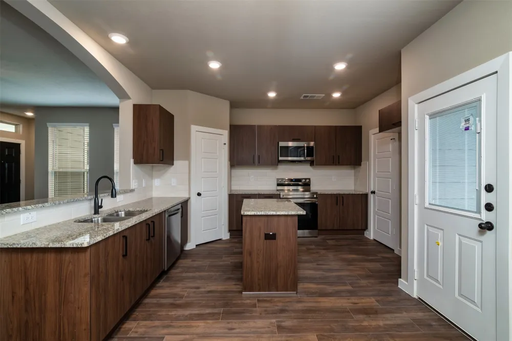 604 Harvest Moon Drive Venus, TX 76084