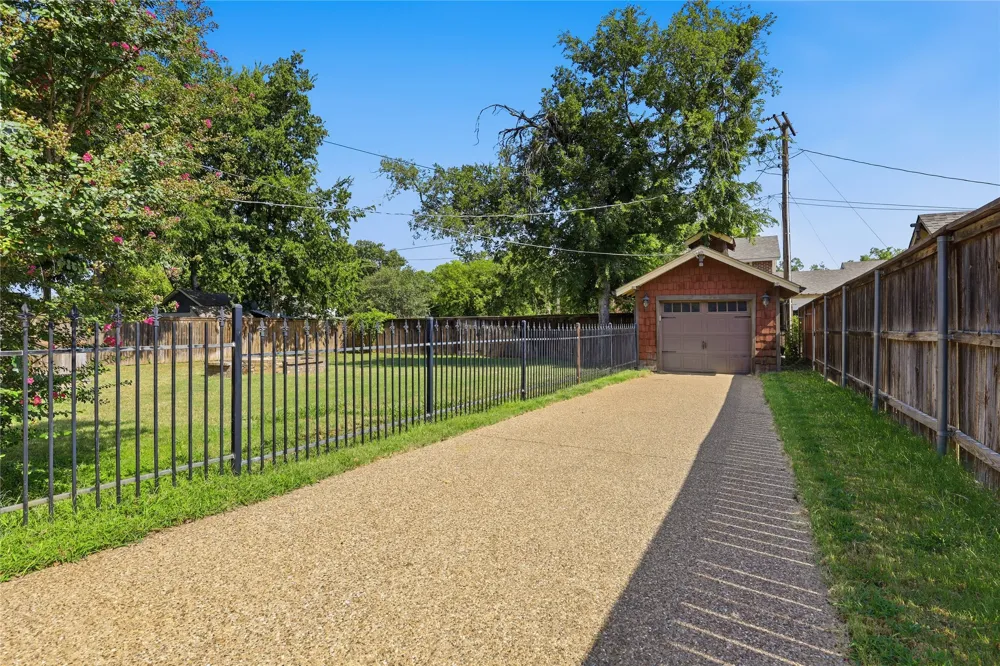 815 Brazos Street Graham, TX 76450