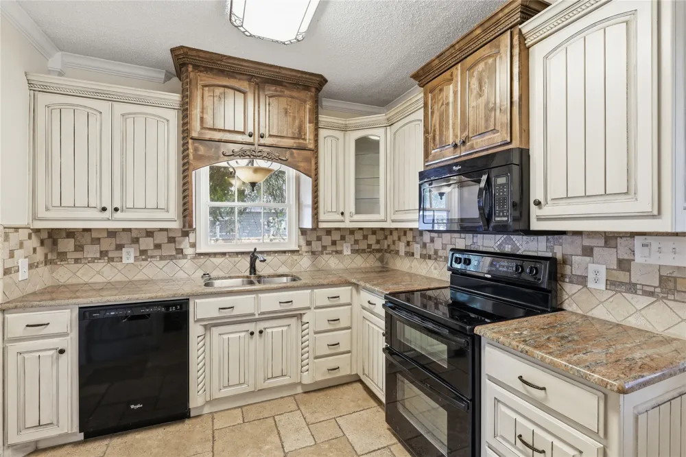 815 Brazos Street Graham, TX 76450