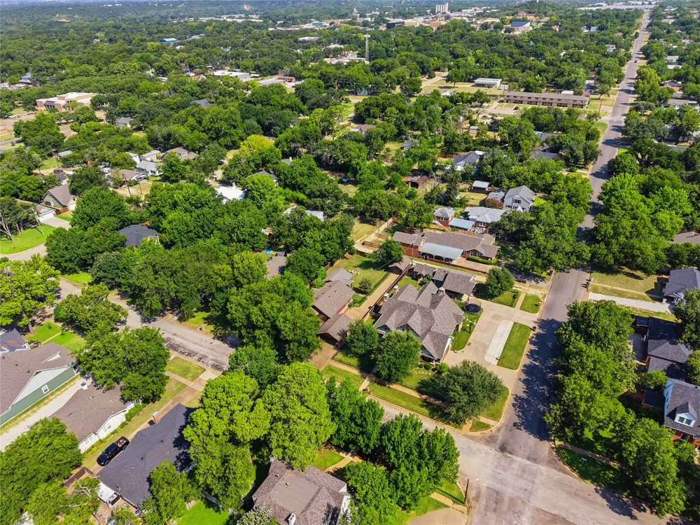 815 Brazos Street Graham, TX 76450