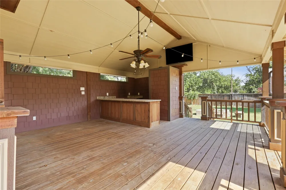 815 Brazos Street Graham, TX 76450