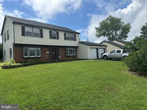 82 GABRIEL LANE