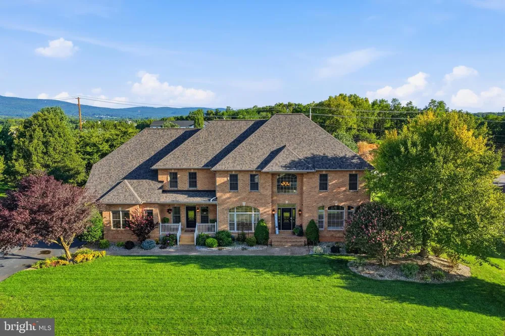 10908 SASSAN LANE Hagerstown, MD 21742