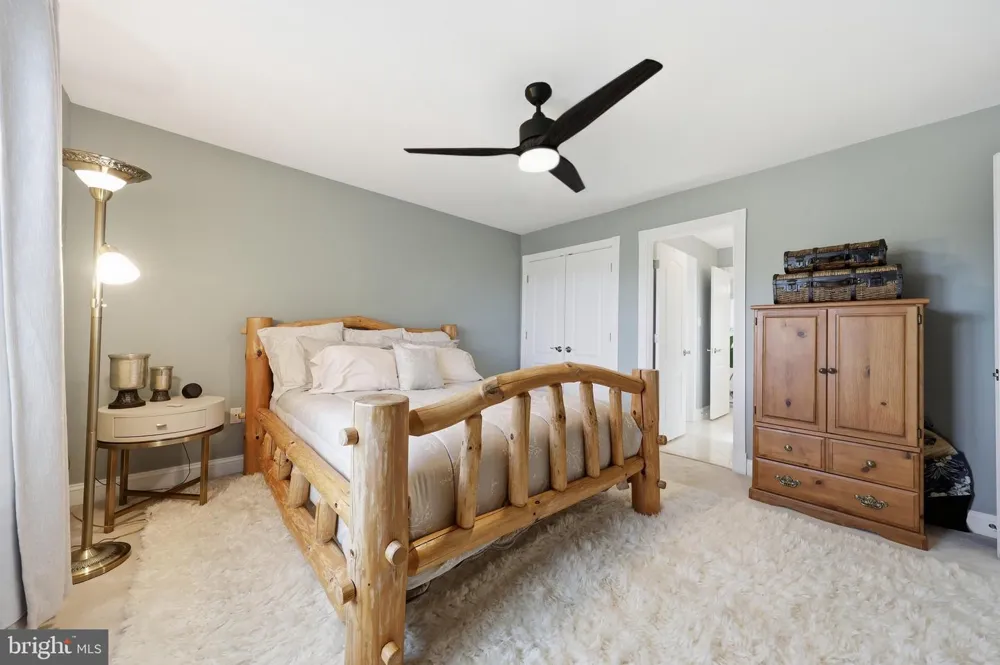 10908 SASSAN LANE Hagerstown, MD 21742
