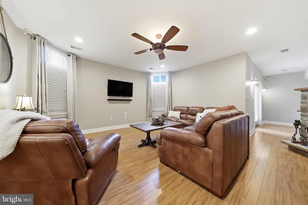 10908 SASSAN LANE Hagerstown, MD 21742