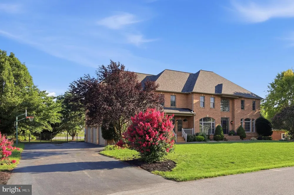 10908 SASSAN LANE Hagerstown, MD 21742