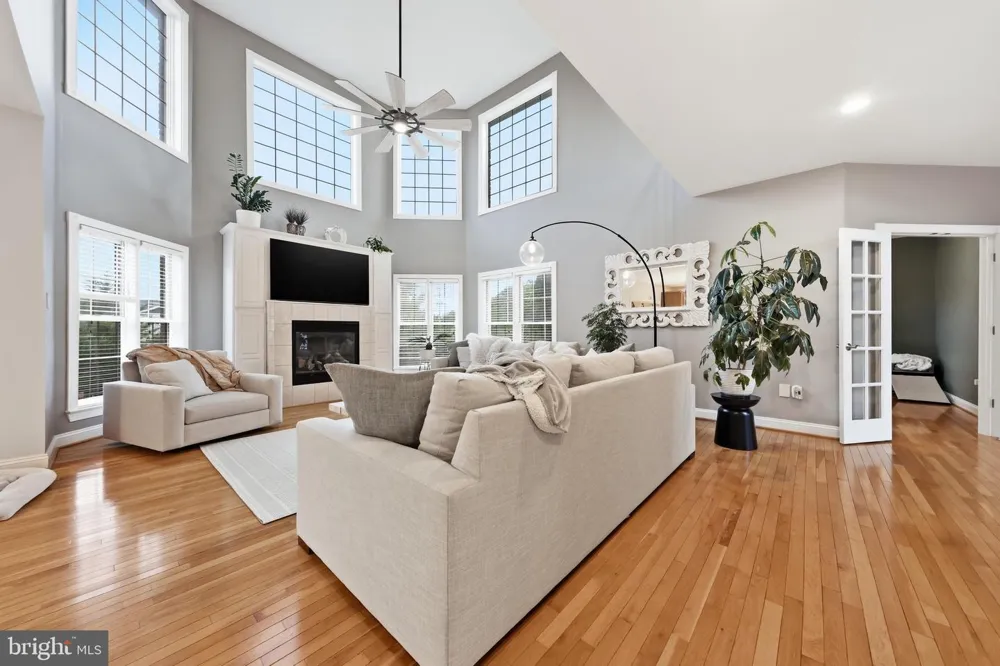 10908 SASSAN LANE Hagerstown, MD 21742