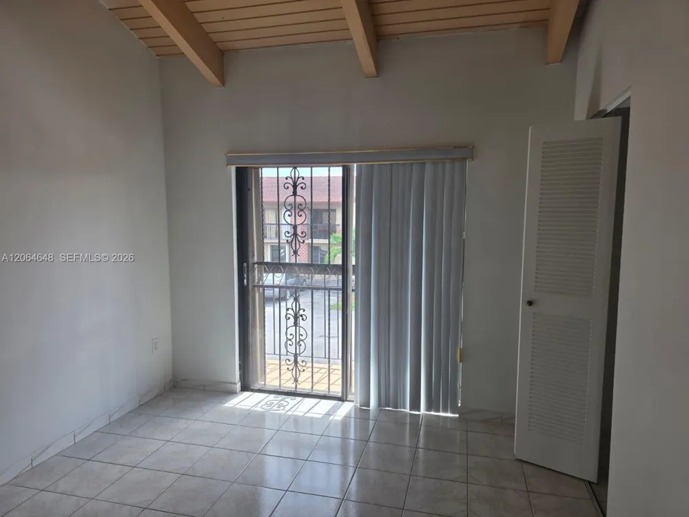 1823 SW 107th Ave #1602 Miami, FL 33165